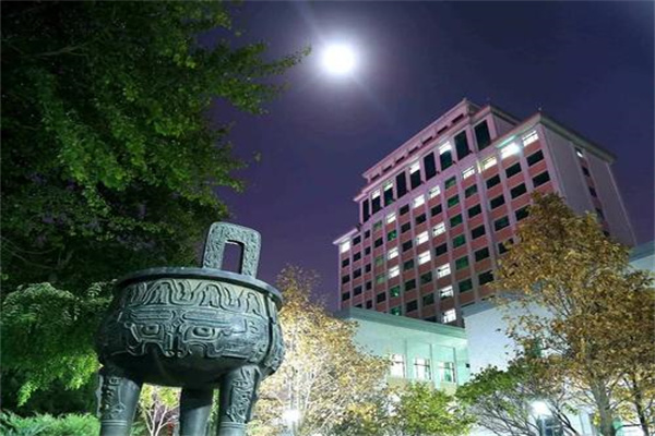 5月6日生意社混二甲苯基准价为561000元吨
